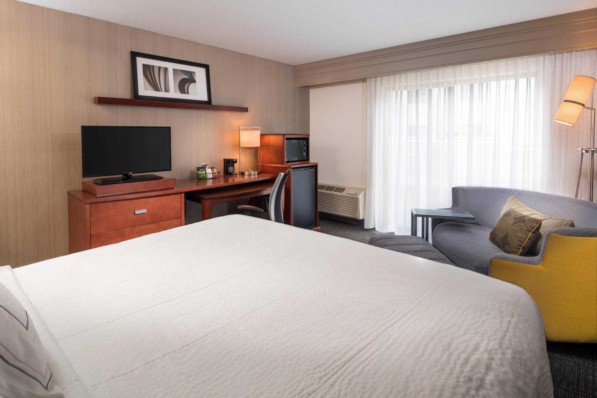 Courtyard By Marriott New Haven Orange Otel Dış mekan fotoğraf